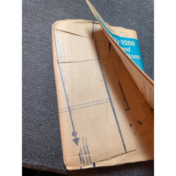 Simplicity 9266 Vintage 1970s Sewing Pattern Blouse Skirt Pants Vest Size 12 unc - Picture 4 of 5